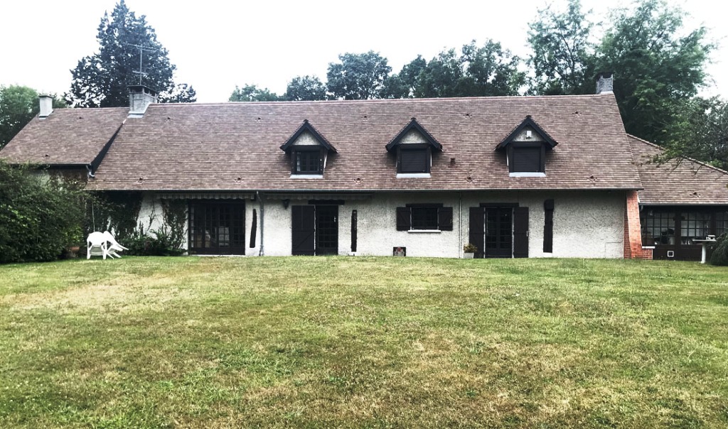 couvreur lorris, Couverture lorris, toiture, aluminium, couverture en acier, couverture en aluminium, couverture bardage, couverture en cuivre, couverture métallique, couverture en plomb, couverture tuile, couverture en zinc, chéneau, châssis de toit, zinguerie