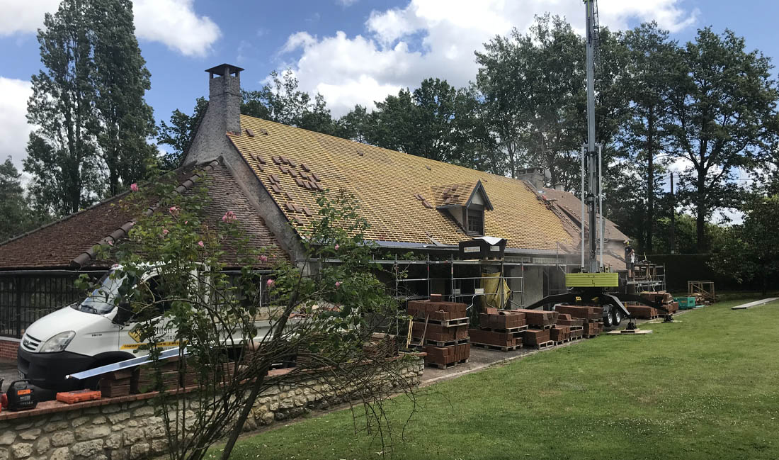 couvreur lorris, MILAN  Couverture lorris, toiture, aluminium, couverture en acier, couverture en aluminium, couverture bardage, couverture en cuivre, couverture métallique, couverture en plomb, couverture tuile, couverture en zinc, chéneau, châssis de toit, zinguerie