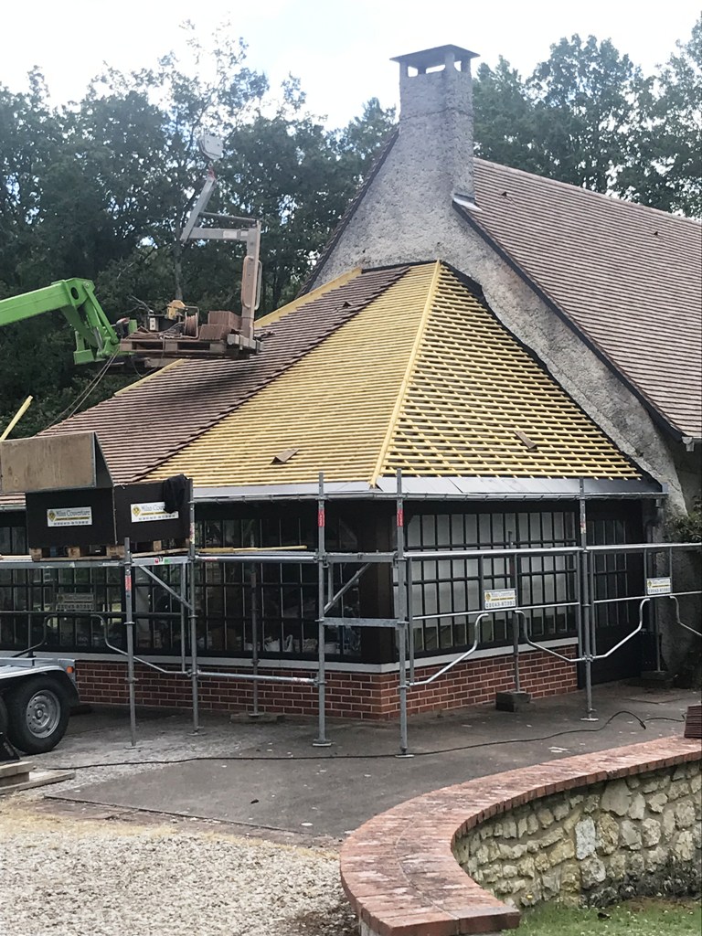 couvreur lorris, MILAN  Couverture lorris, toiture, aluminium, couverture en acier, couverture en aluminium, couverture bardage, couverture en cuivre, couverture métallique, couverture en plomb, couverture tuile, couverture en zinc, chéneau, châssis de toit, zinguerie