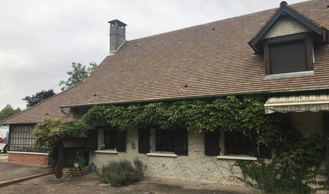 couvreur lorris, Couverture lorris, toiture, aluminium, couverture en acier, couverture en aluminium, couverture bardage, couverture en cuivre, couverture métallique, couverture en plomb, couverture tuile, couverture en zinc, chéneau, châssis de toit, zinguerie