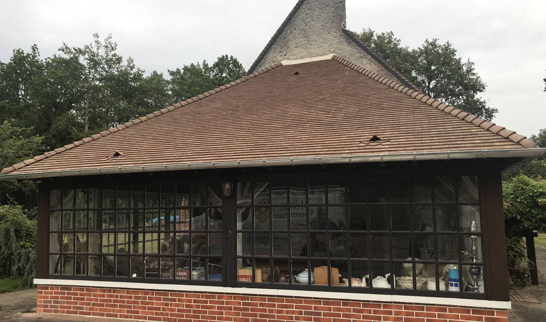 couvreur lorris, Couverture lorris, toiture, aluminium, couverture en acier, couverture en aluminium, couverture bardage, couverture en cuivre, couverture métallique, couverture en plomb, couverture tuile, couverture en zinc, chéneau, châssis de toit, zinguerie